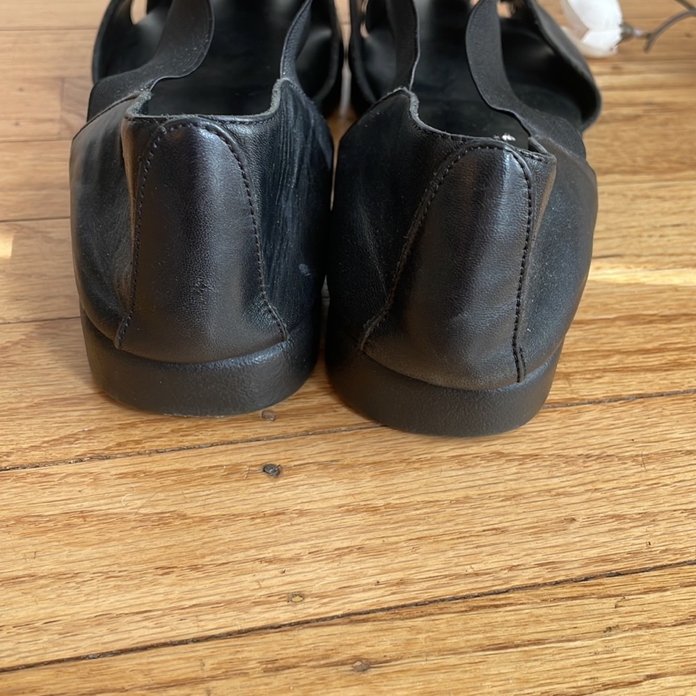 Capezio Lites Black Comfort Sandals 10M with free beige pair - Picture 5 of 7